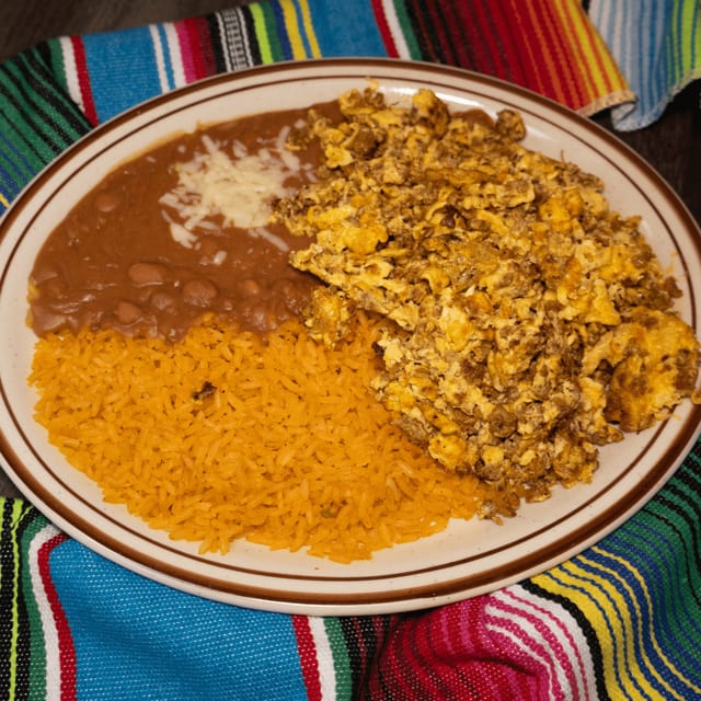 Huevos Con Chorizo.