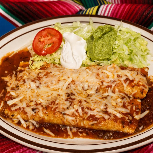 Burritos Deluxe Dinner.